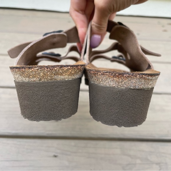 Naot Footwear Austin Sand Stone Suede Triple Strap Slide Sandals size 42 - Picture 7 of 14